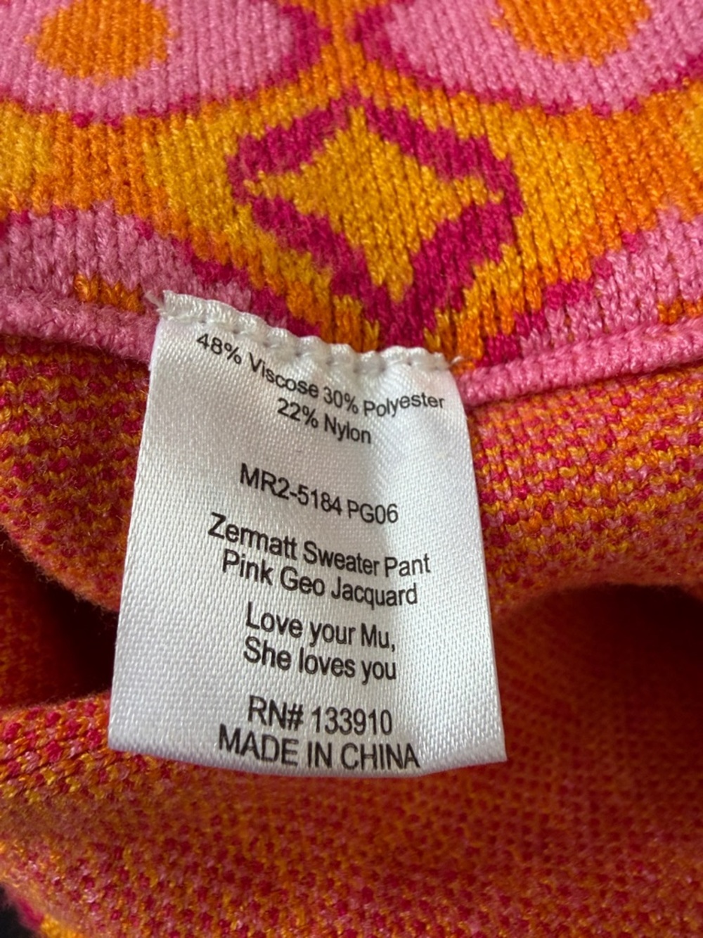 Show Me Your Mumu Zermatt Pink Geo Jacquard Faux Fur 2pc Set Small - Picture 10 of 15
